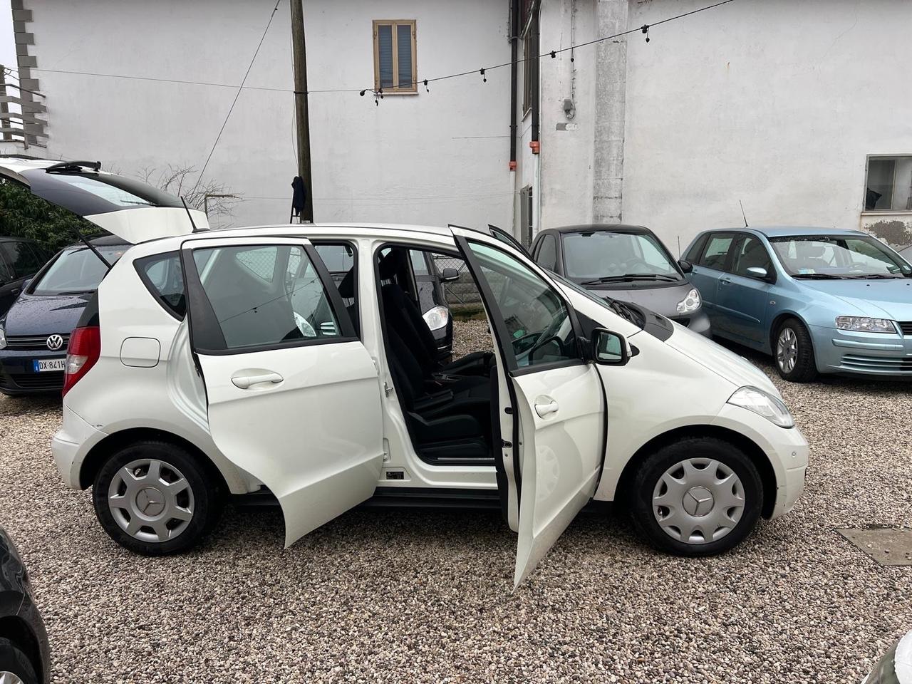 Mercedes-benz A 160 BlueEFFICIENCY GPL