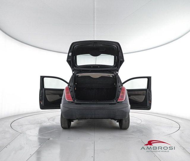 LANCIA Ypsilon Multijet 16V Argento - PER OPERATORI DEL SETTORE