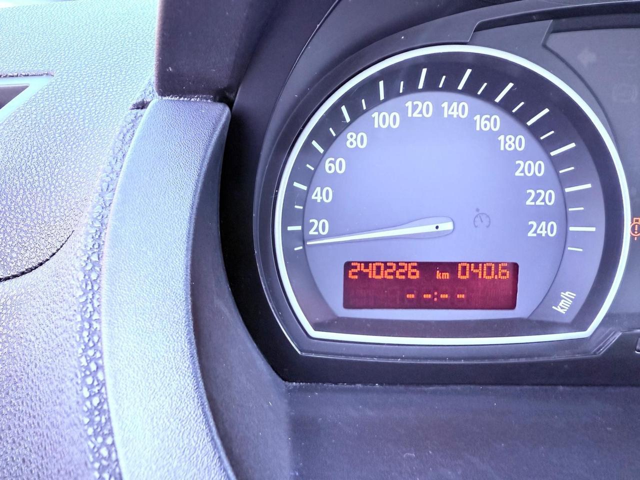 Bmw X3 2.0d cat Futura