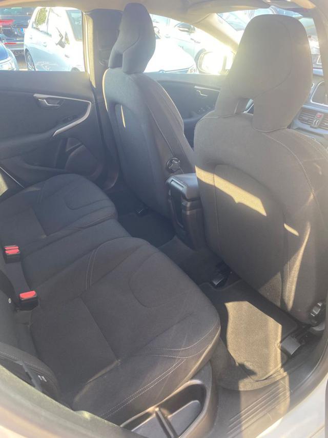 VOLVO V40 D2 Business NEO PATENTATO
