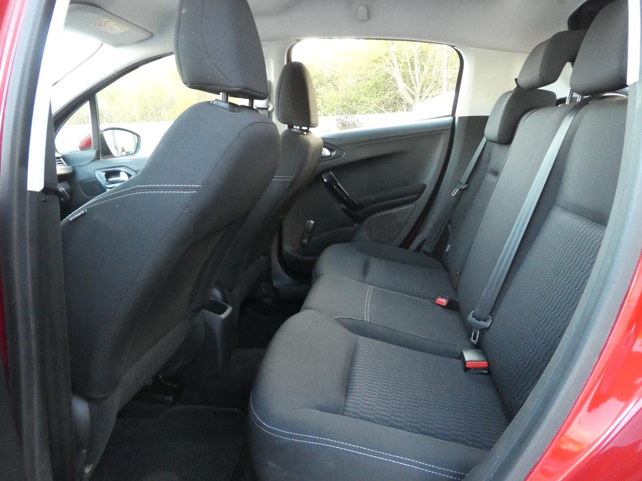 Peugeot 208 PureTech 68 5 porte Active GPL ADATTA AI NEOPATENTATI