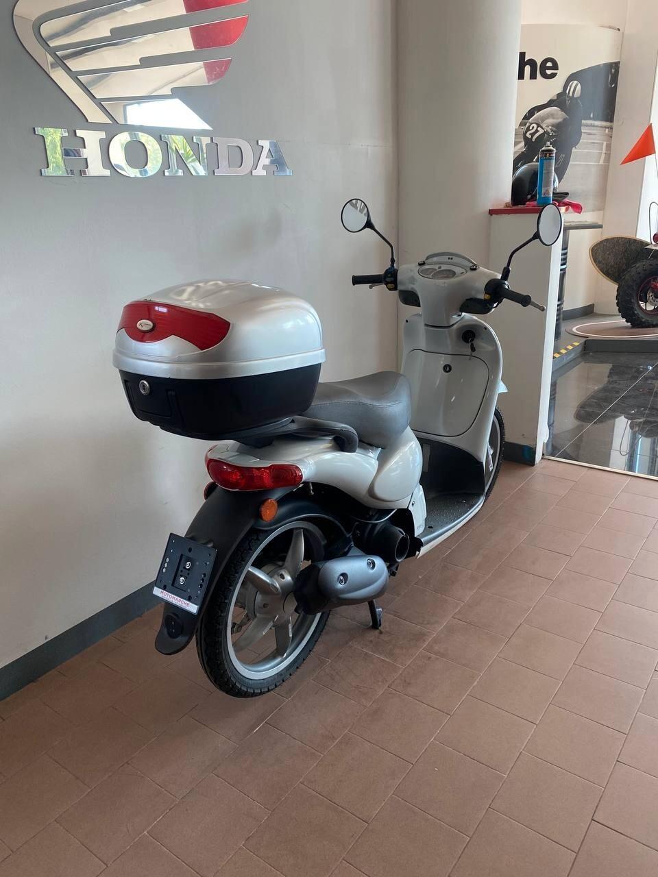 Aprilia Scarabeo 4t