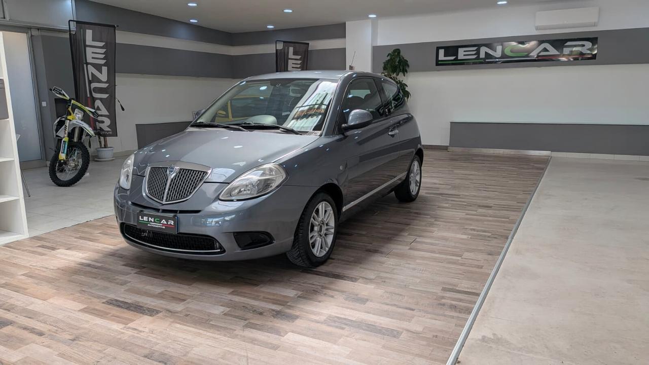 Lancia Ypsilon 1.2 Platino