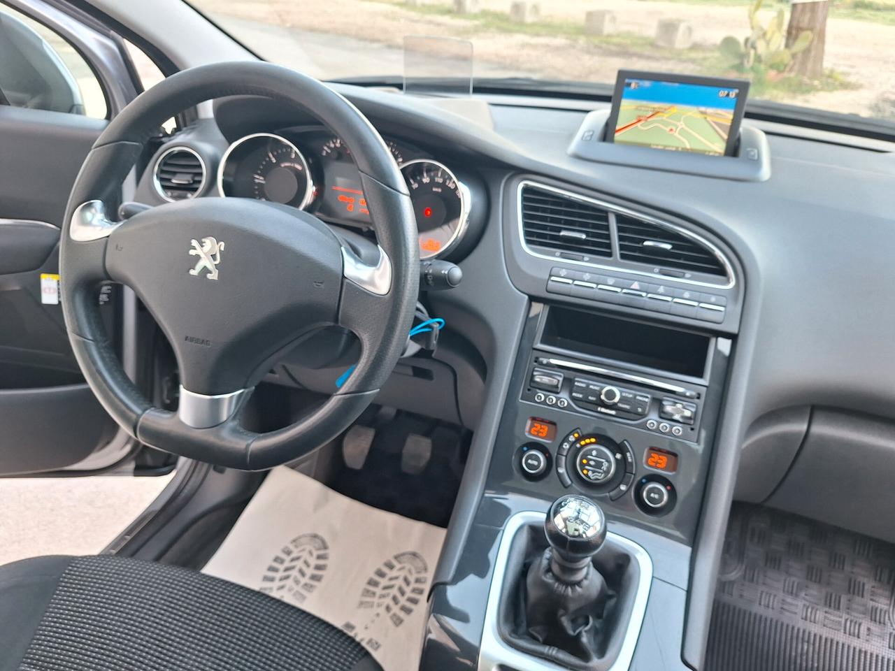 Peugeot 5008 1.6 HDi 115CV"7 POSTI" NAVI TETTO