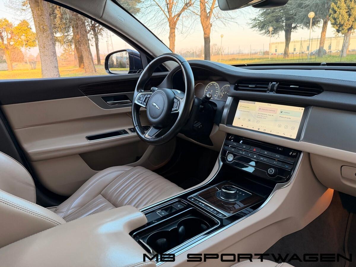 Jaguar XF Sportbrake 2.0 D 180 CV AWD Prestige - PERMUTE
