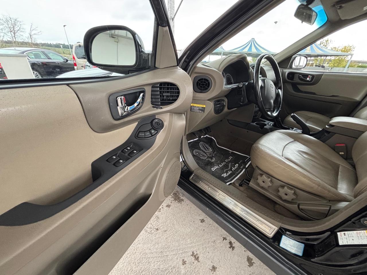 Hyundai Santa Fe 2.0 CRDi TD 4WD SOLO 70000km!!