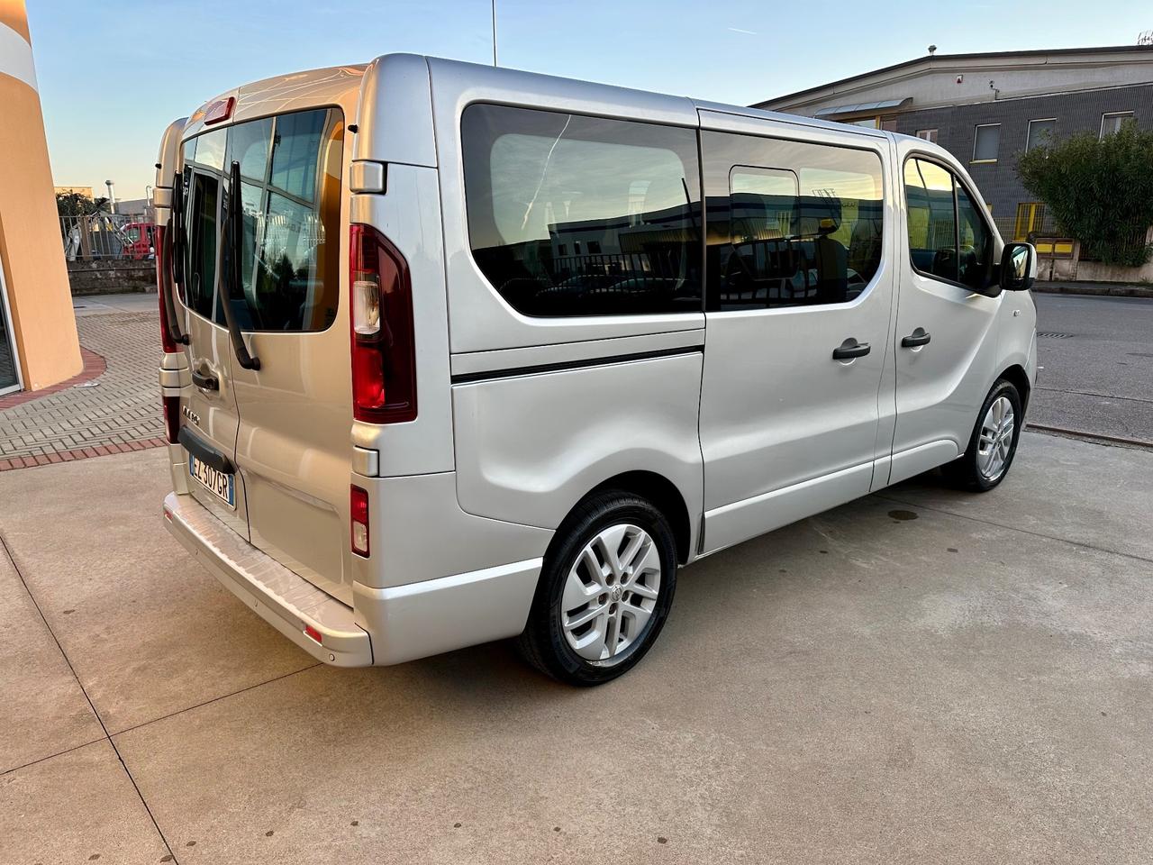 Opel Vivaro 29 1.6 BiTurbo S&S EcoFLEX PC-TN Combi