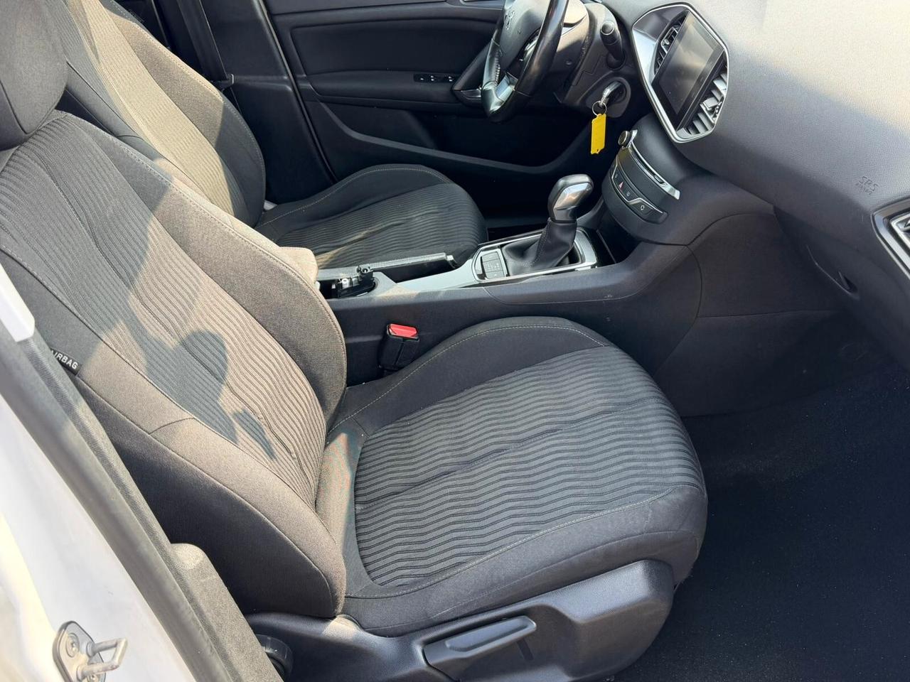 Peugeot 308 BlueHDi 120 S&S EAT6 GT Line