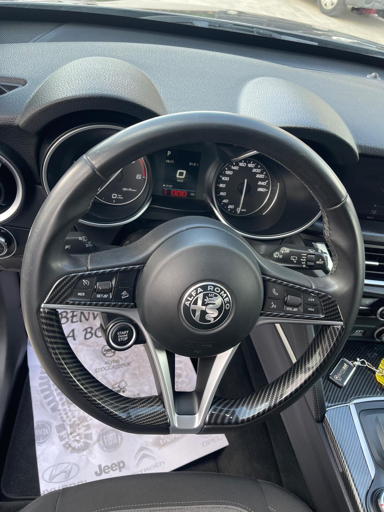 Alfa Romeo Stelvio 2.2 Turbodiesel 180 CV AT8 Q4 Business