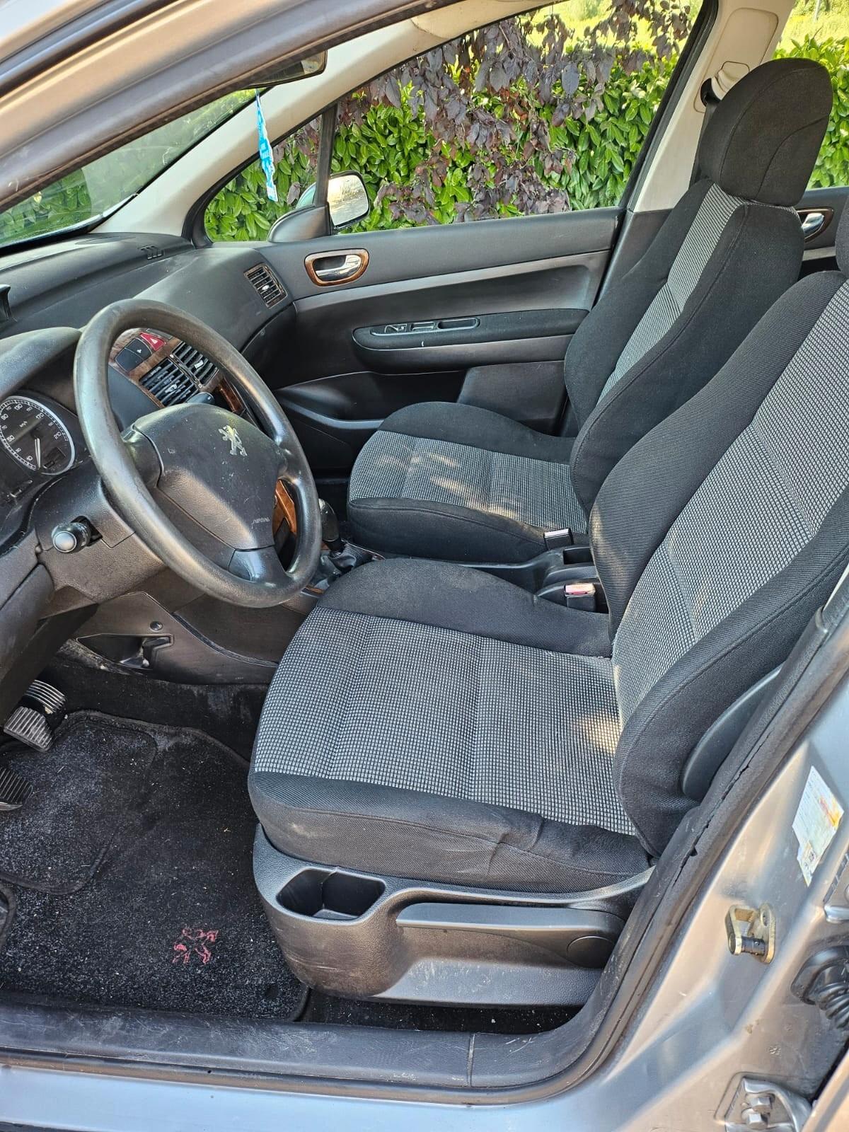 Peugeot 307 2.0 HDi 5p. XR