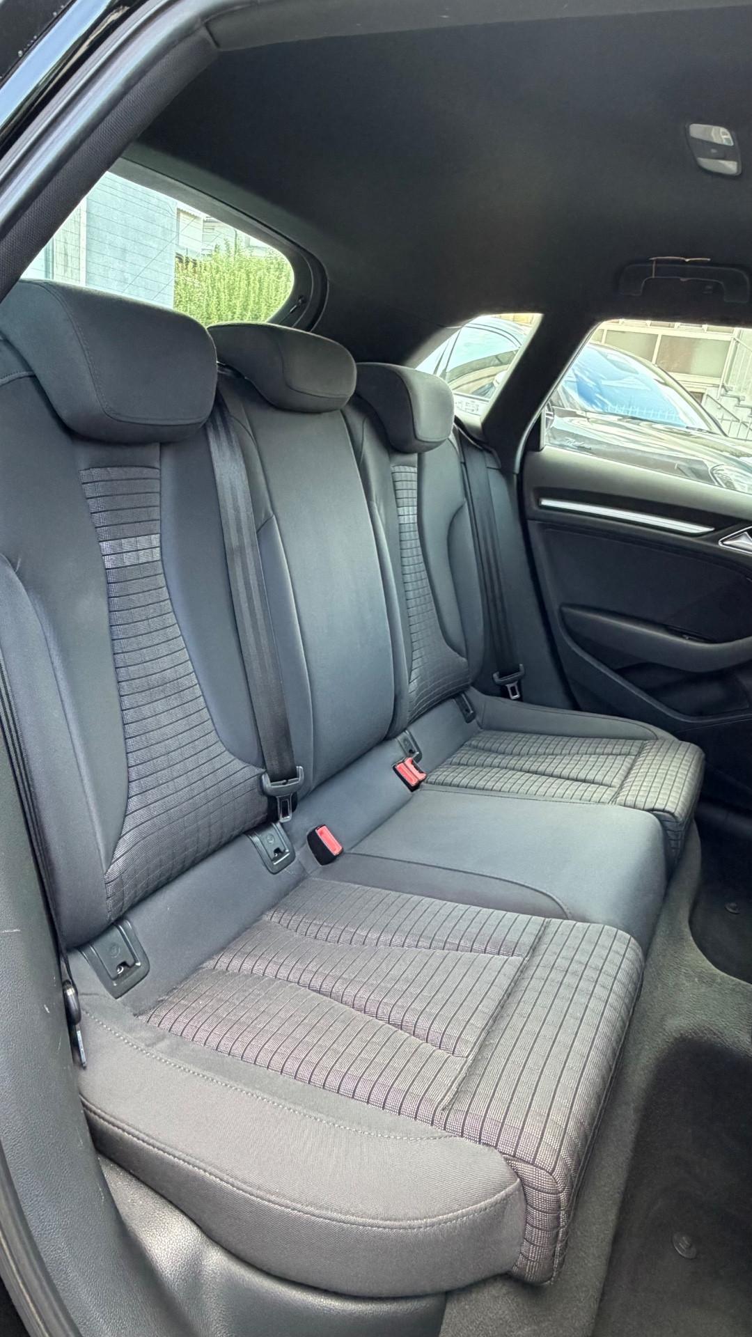 Audi A3 SPB 1.6 TDI S tronic Sport