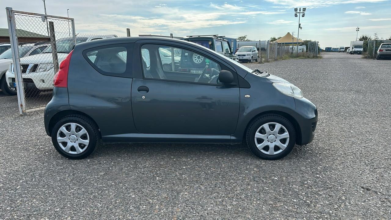Peugeot 107 1.0 68CV 5p. Sweet Years