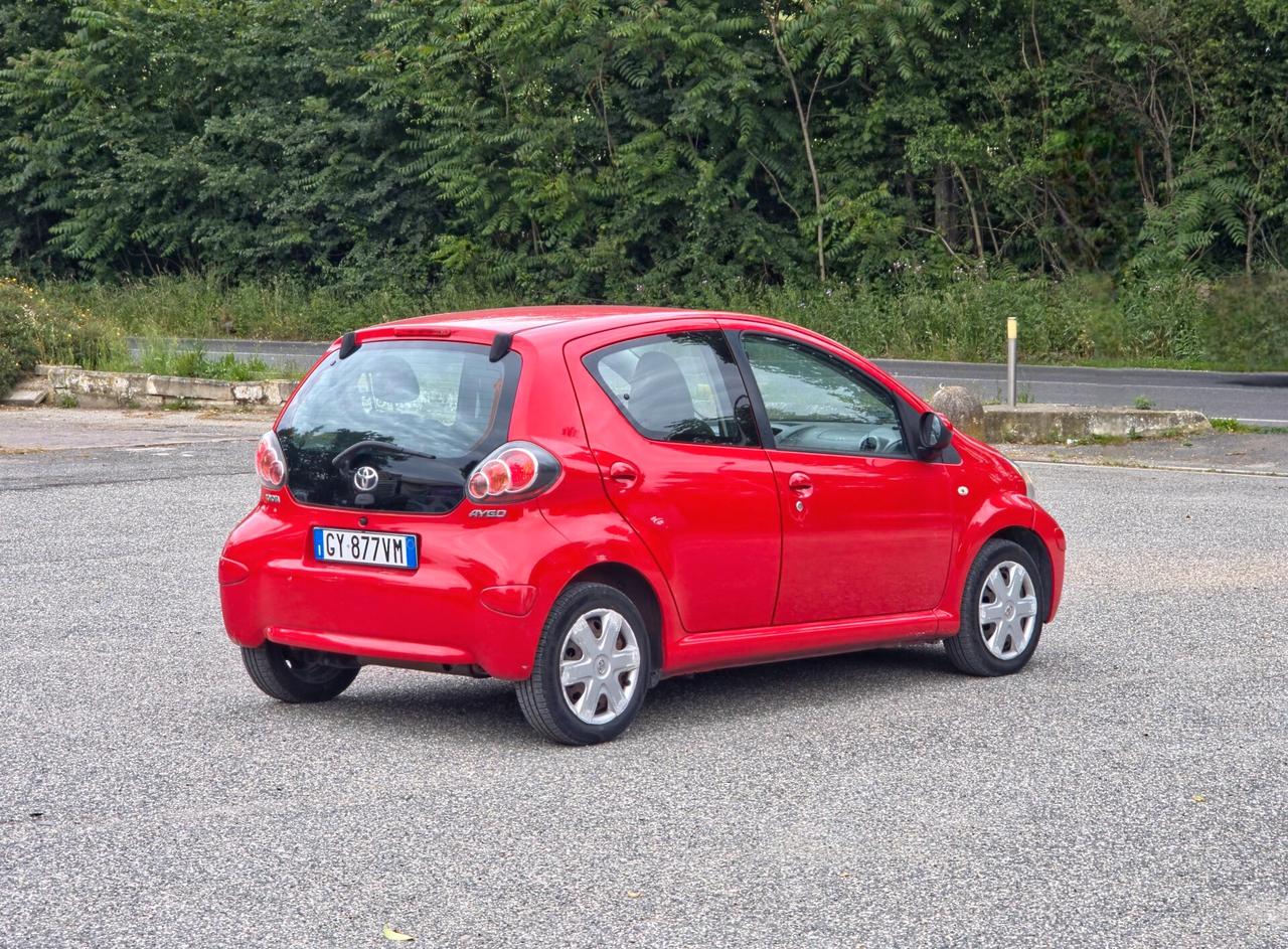 Toyota Aygo 1.0 12V VVT-i 5 porte Sol CV-68 2008-E4 Manuale NEO