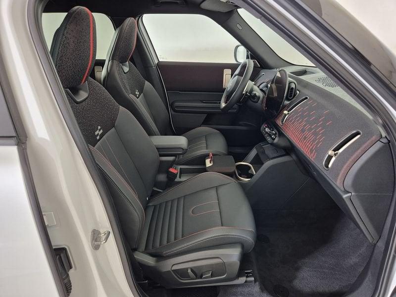 MINI Mini Countryman U25 Mini Countryman 2.0 John Cooper Works JCW all4 aut