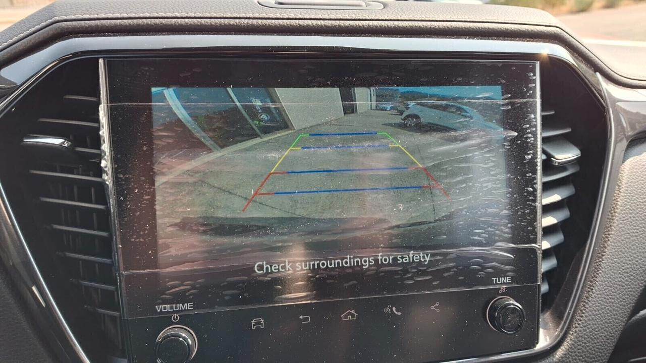 Isuzu D-Max N60 D-Max N60 1.9 aut. Crew Nitro Sport Cab