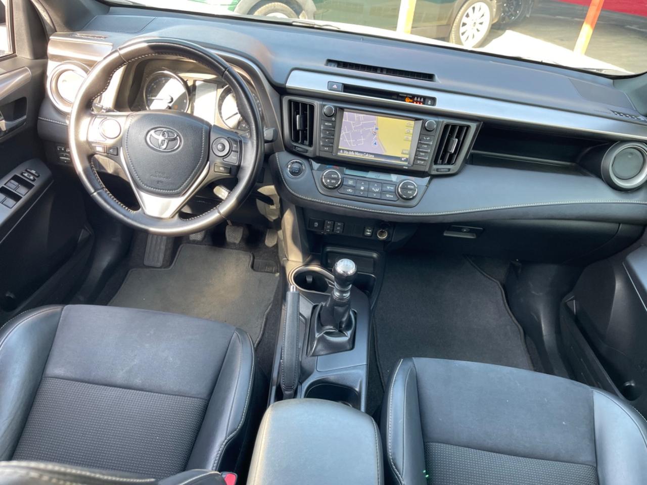 RAV 4 RAV4 2.2 D-CAT -Lounge-rate-unipro-garanzia