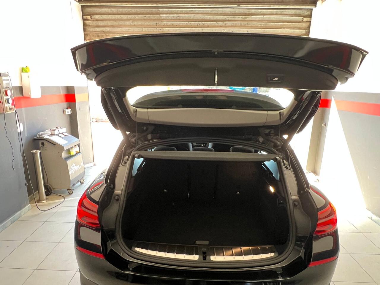 Bmw X2 sDrive18d Business-X