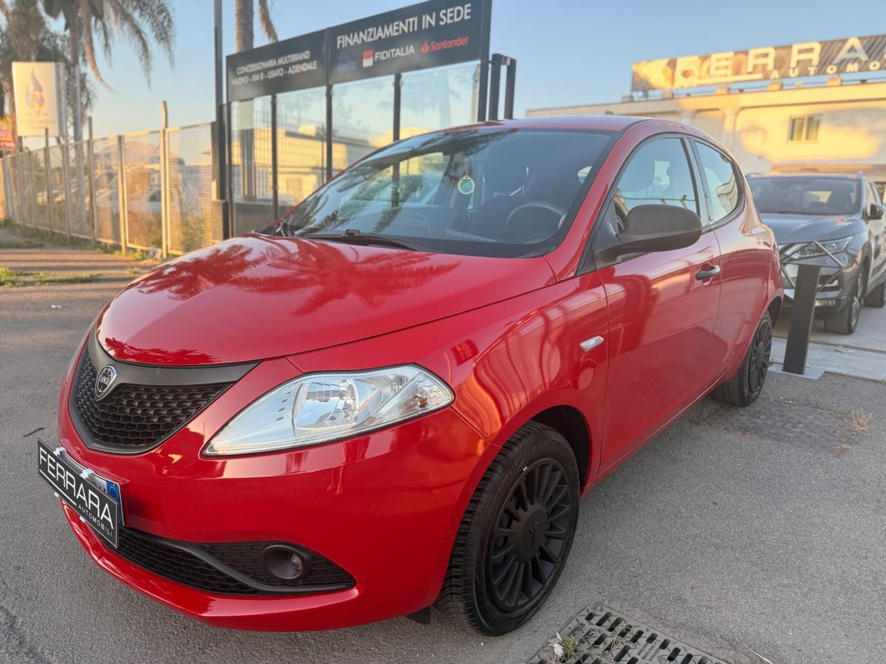 Lancia Ypsilon 1.2 69 CV 5 porte GPL Ecochic Elefantino Blu