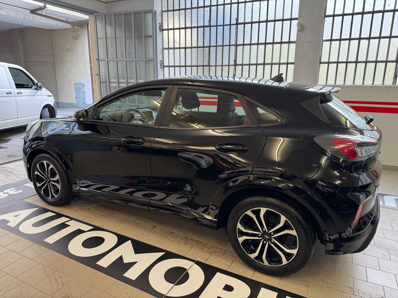 Ford Puma 1.0 EcoBoost Hybrid 125 CV S&S aut. ST-Line