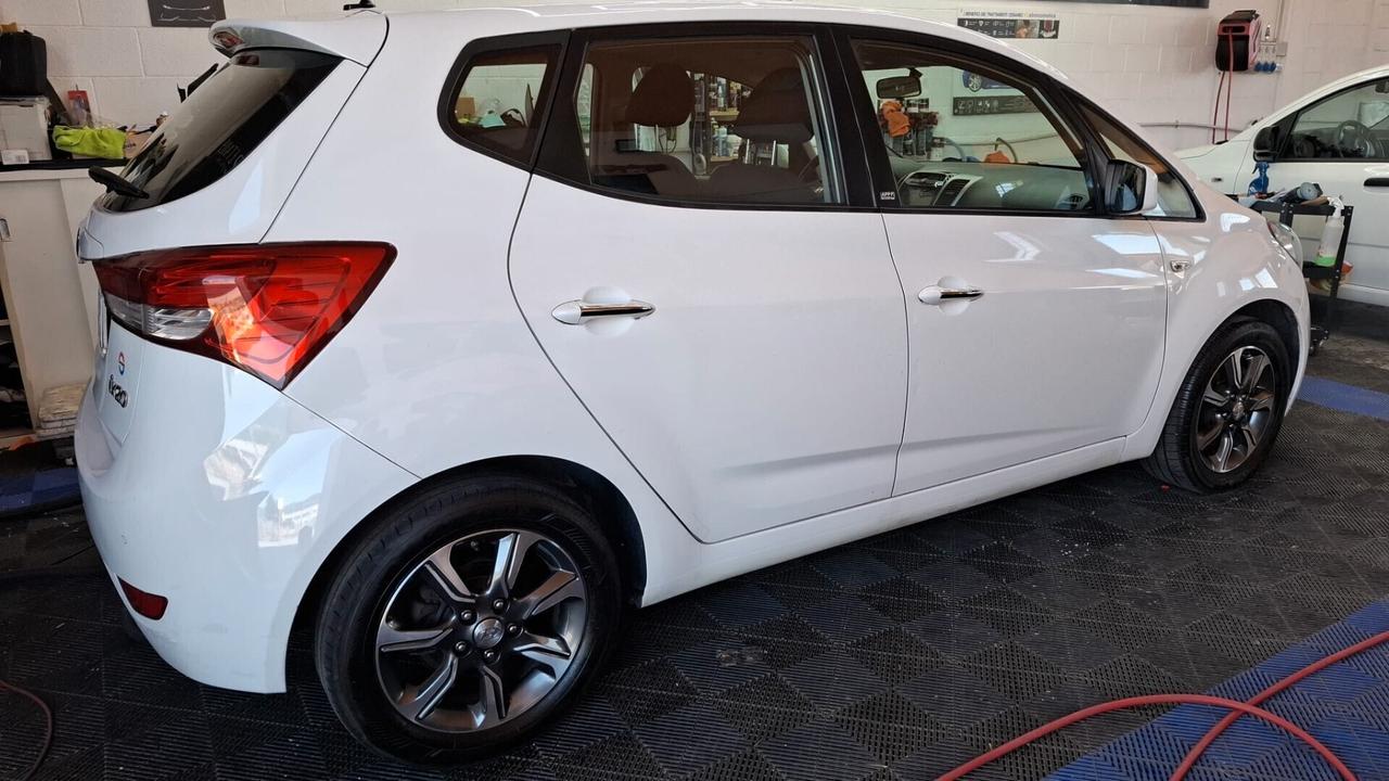 Hyundai iX20 1.4 CRDI 90 CV APP MODE