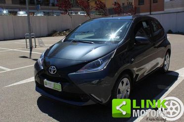 TOYOTA Aygo 1.0 VVT-i 69 CV 5 porte x-play Unico Proprietario