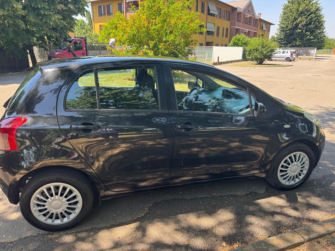Toyota Yaris 1.3 5 porte Neopatentato