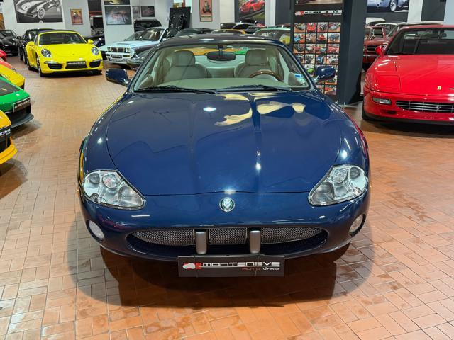 JAGUAR XK8 4.0 Coupé Pelle beige tagliandi