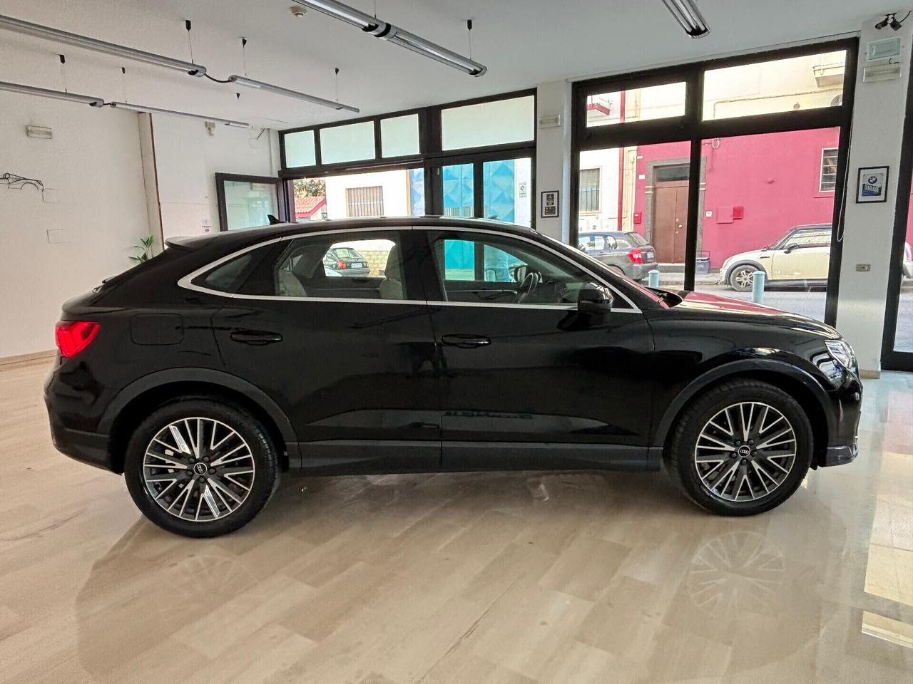 Audi Q3 SPB 35 TDI S tronic Business Plus 2021