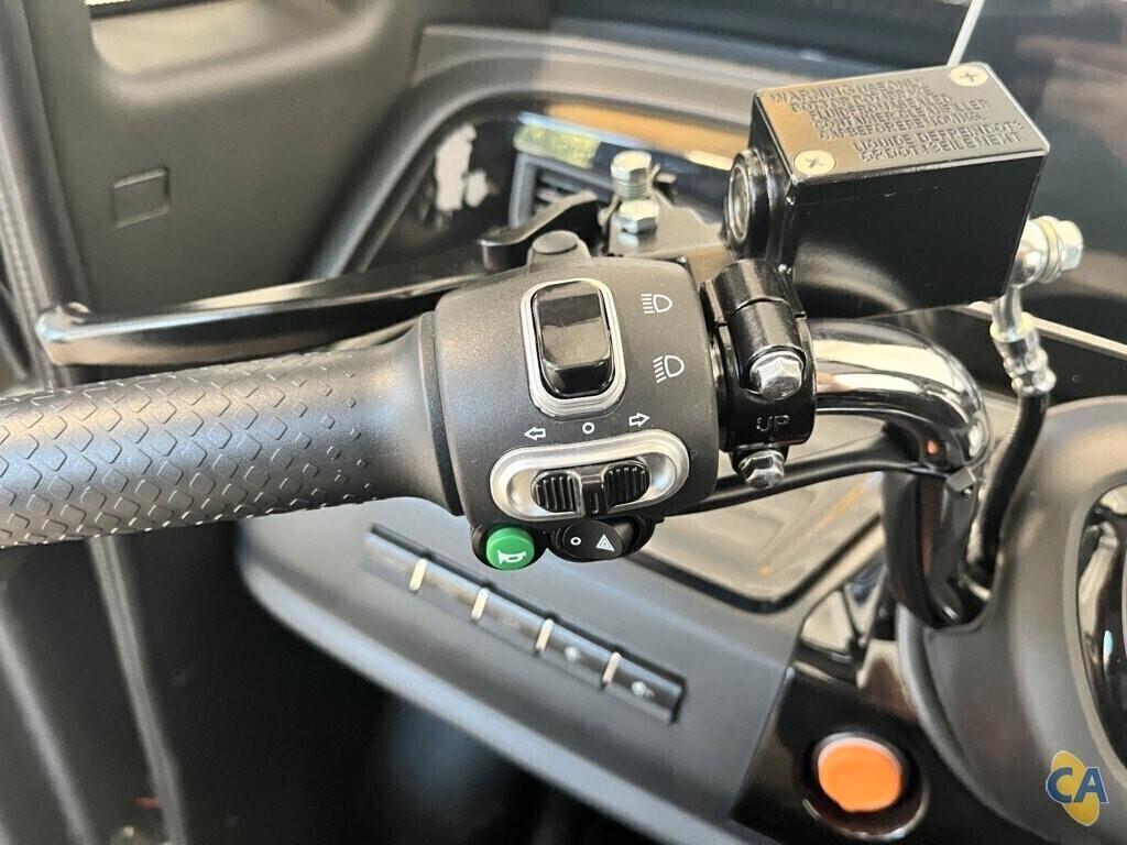 FREEDOM EVO - Macchina Senza Patente- Manubrio