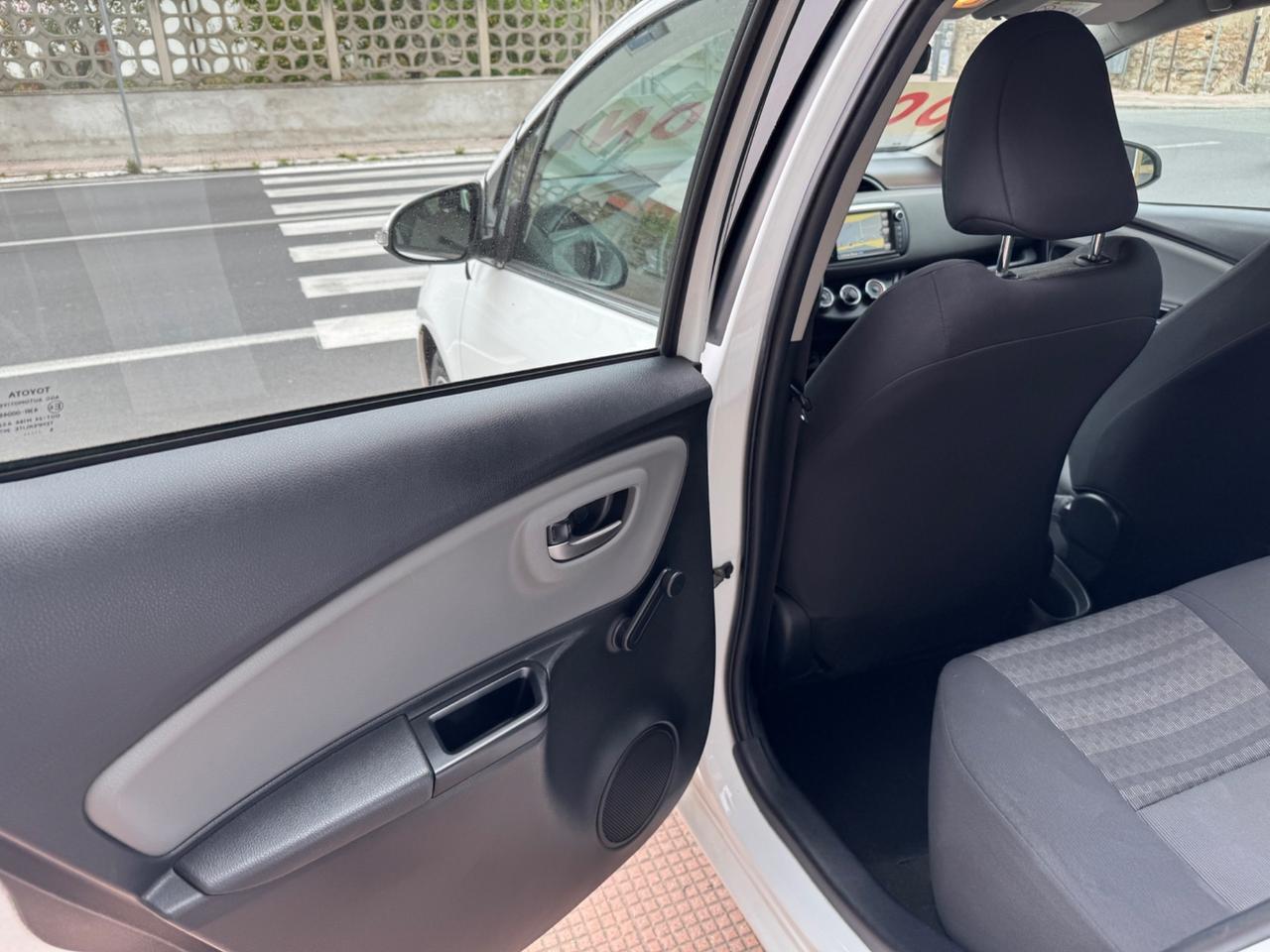 Toyota Yaris 1.4 D-4D 5 porte Lounge