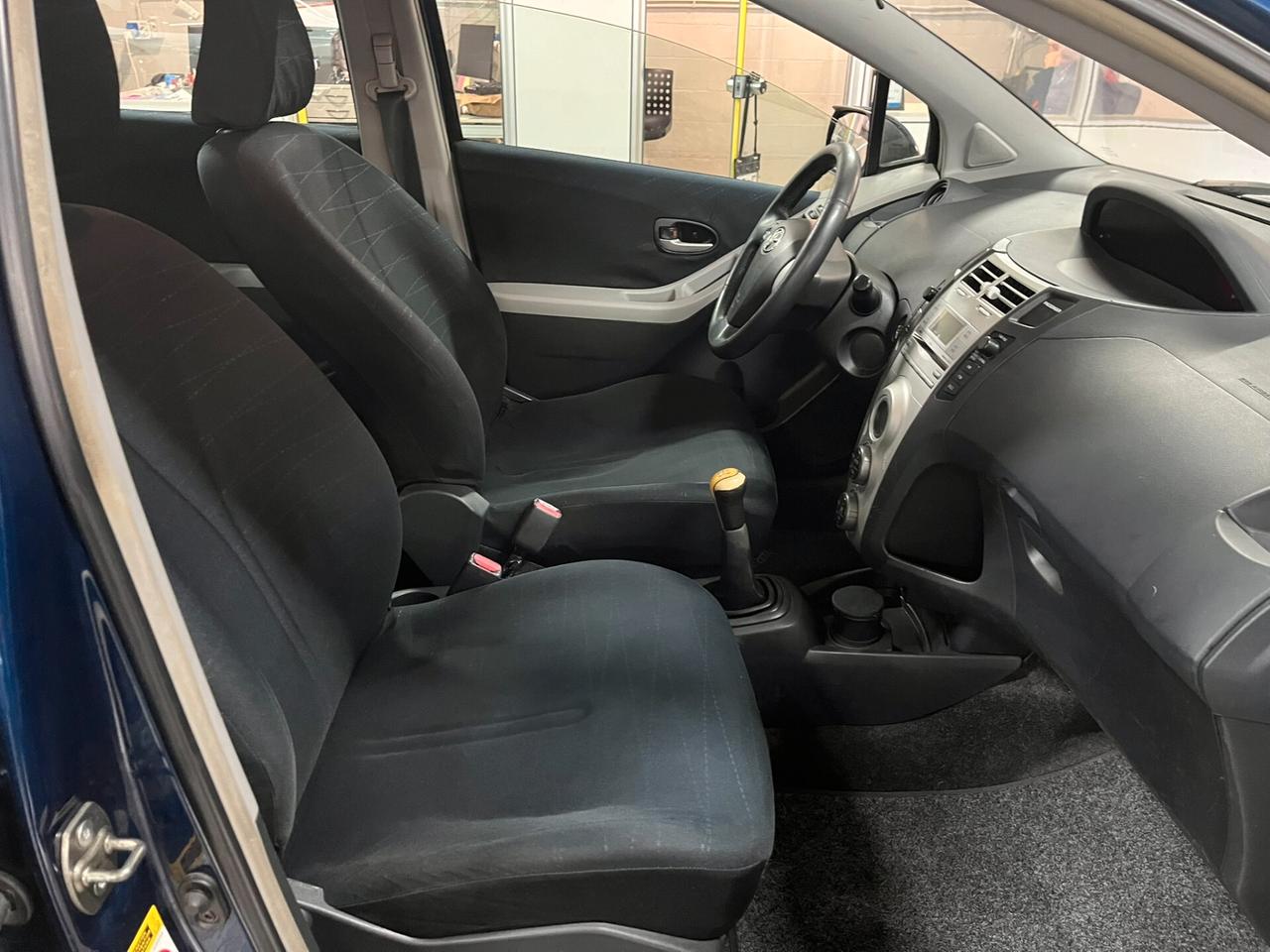Toyota Yaris 1.3 5 porte