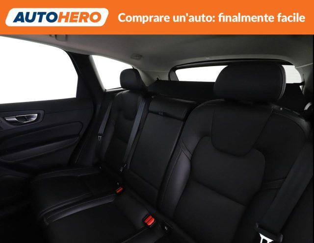 VOLVO XC60 B4 (d) automatico Plus Dark