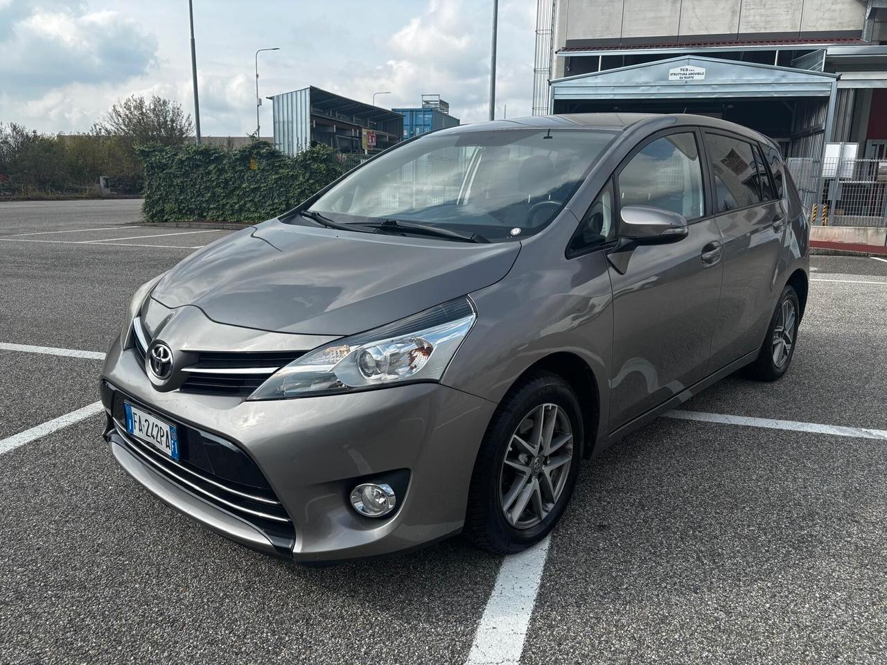 Toyota Verso 1.6 Style BENZINA, KM ORIGIANLI UNICO PROPRIETARIO