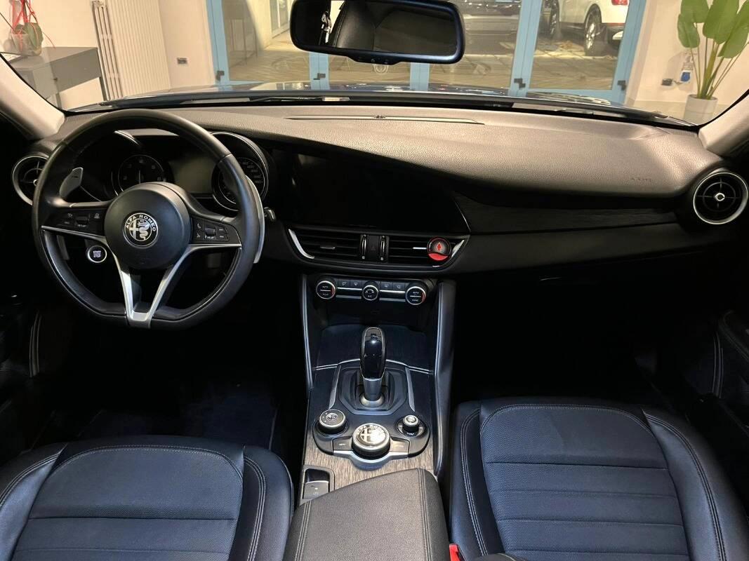 Alfa Romeo Giulia 2.2 t Executive 150cv auto
