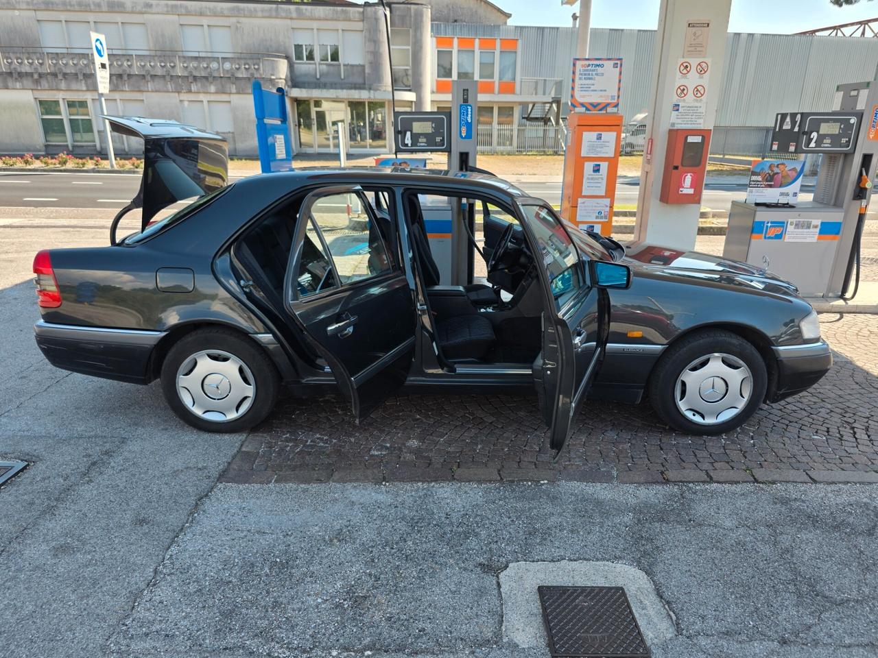 Mercedes-benz C 180 cat Elegance Unicoproprietario Neopatentati ok
