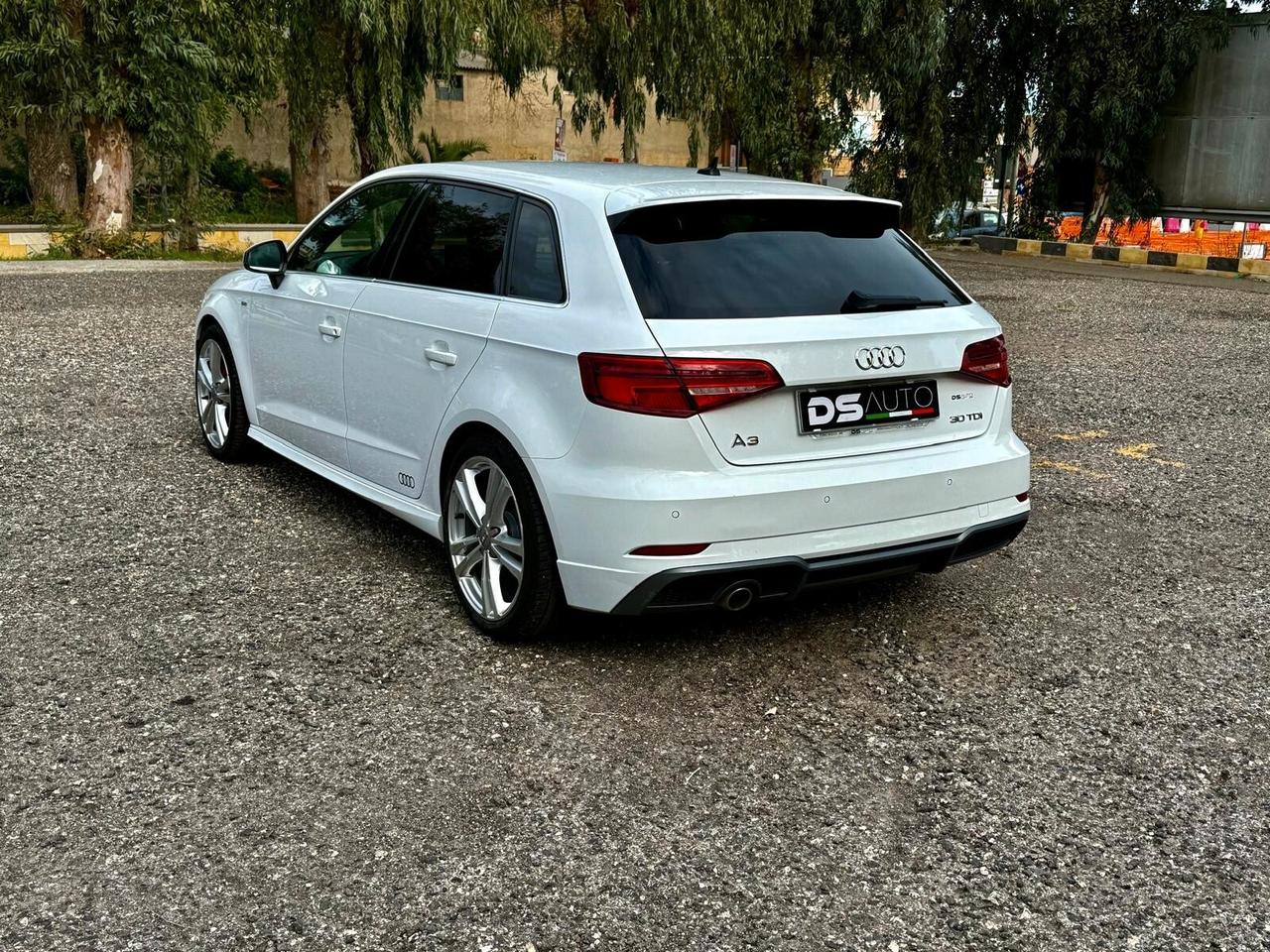 AUDI A3 30 TDI S TRONIC S LINE EDITION