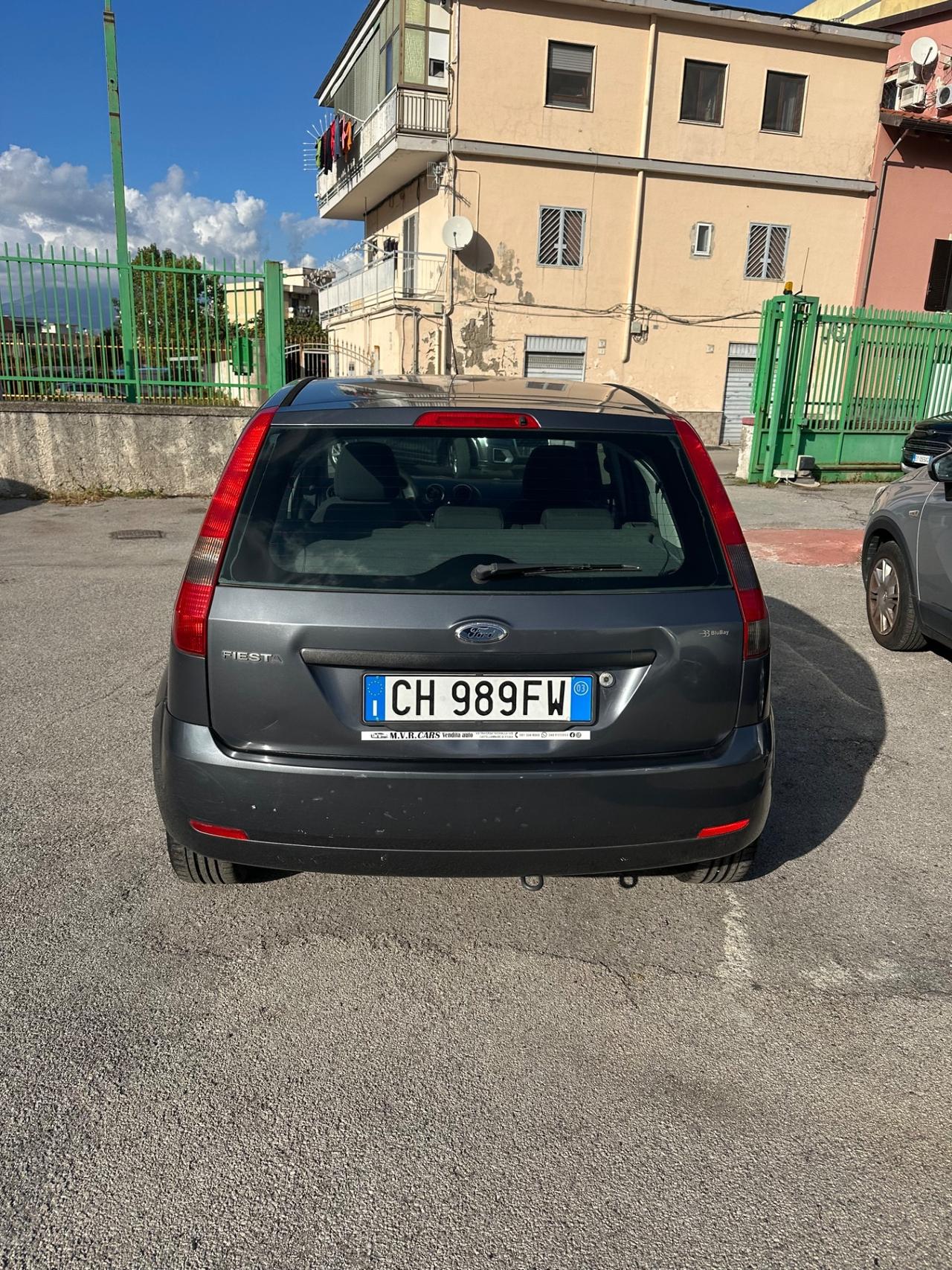 Ford Fiesta 1.2 16V 5p. Ghia