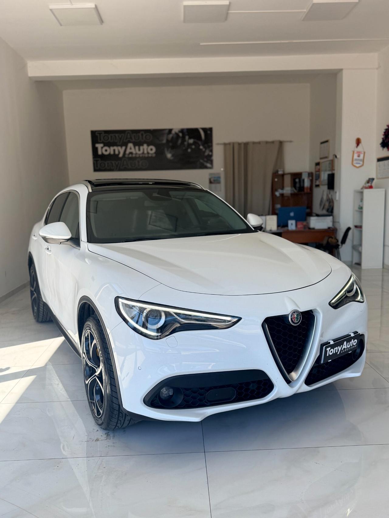 Alfa Romeo Stelvio 2.2 t Super Q4 210cv auto TETTO APRIBILE,TELECAMERA,SEDILI RISCALDABILI,NAVI,ANDROID AUTO,BLOCK SHAF