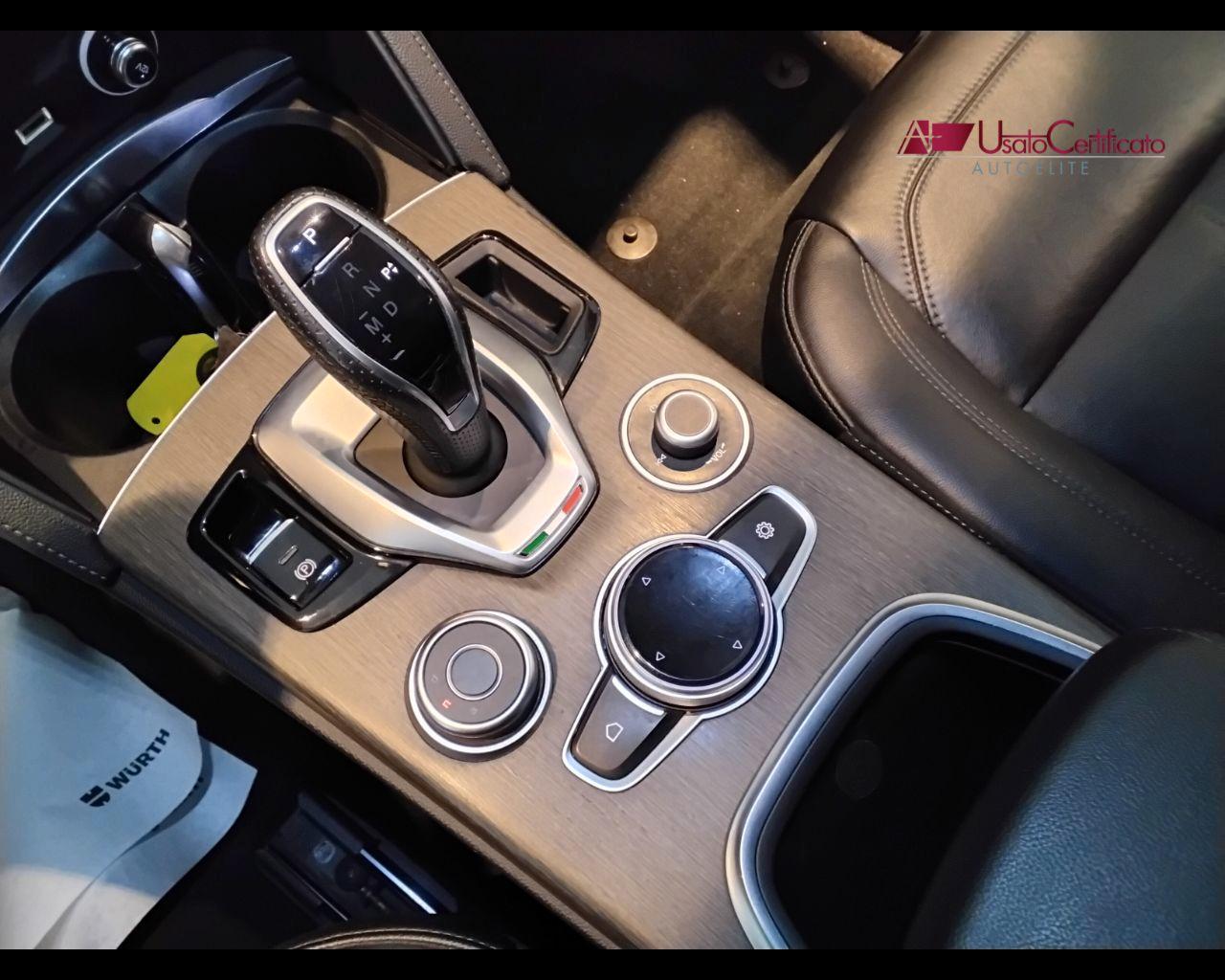 ALFA ROMEO Stelvio 2.2 Turbodiesel 210 CV AT8 Q4 Ti