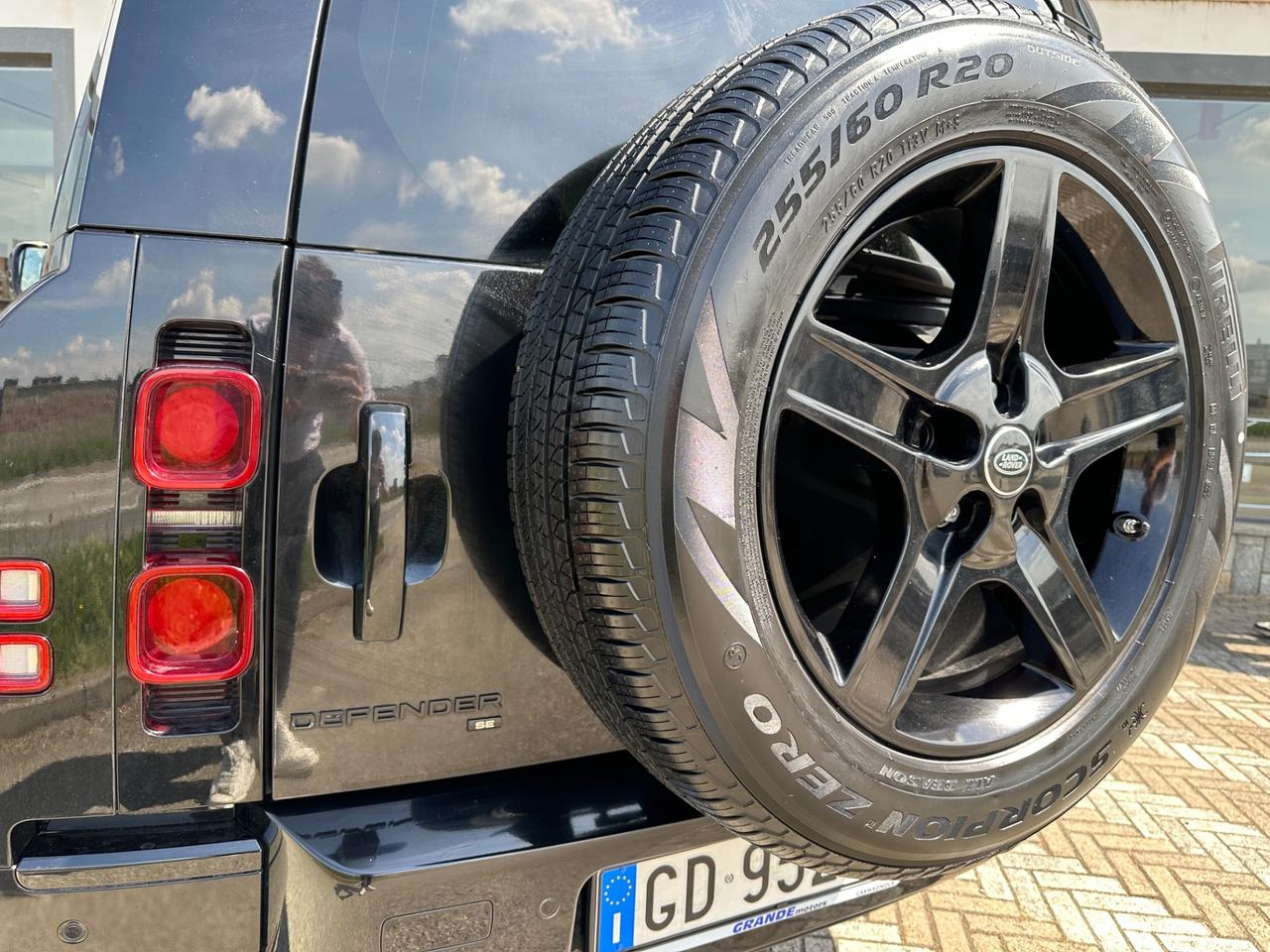 Land Rover Defender 110 2.0 SD4 AWD Auto SE *NO VINCOLI*