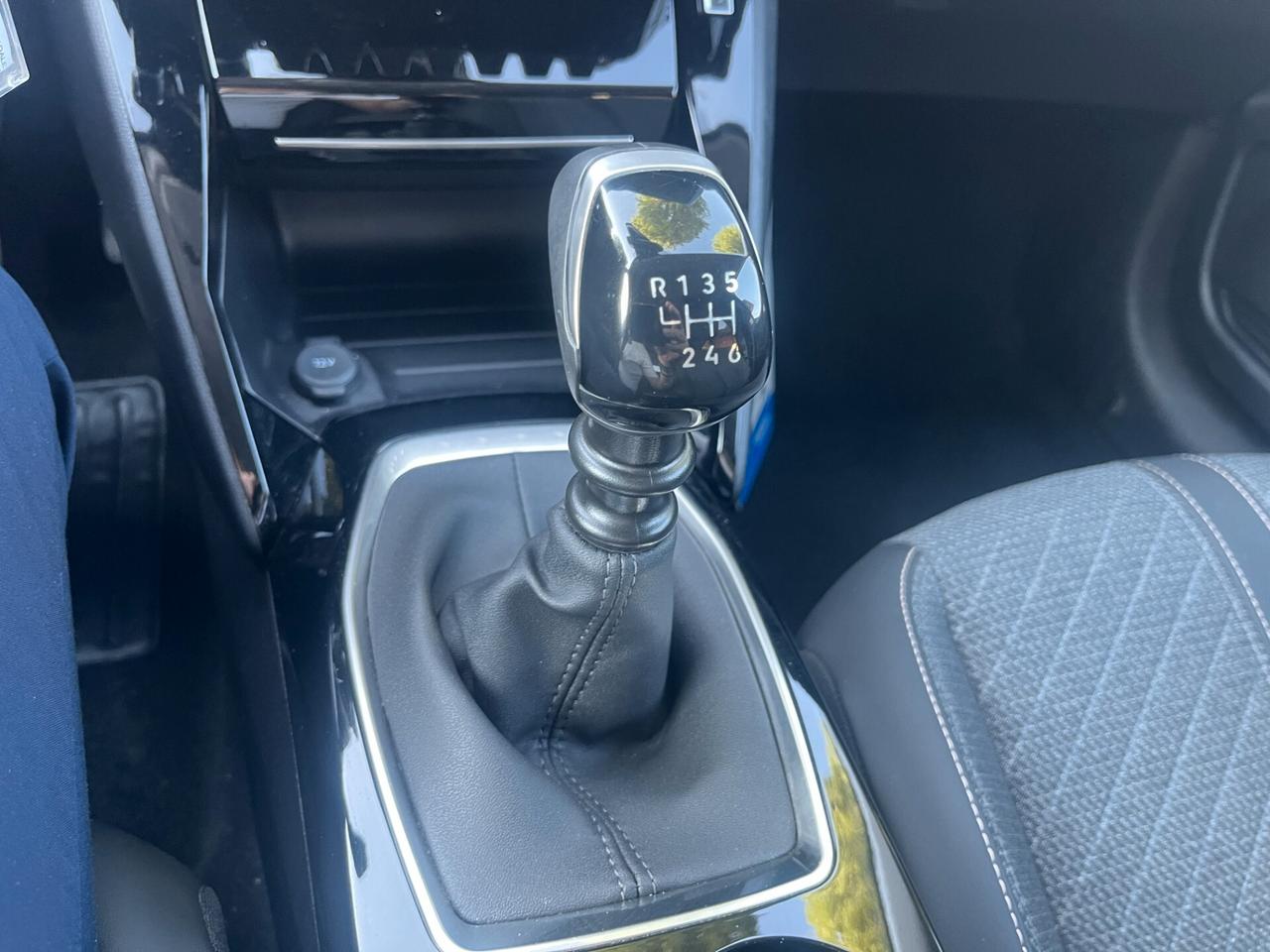 Peugeot 208 PureTech 100 Stop&Start 5 porte Allure