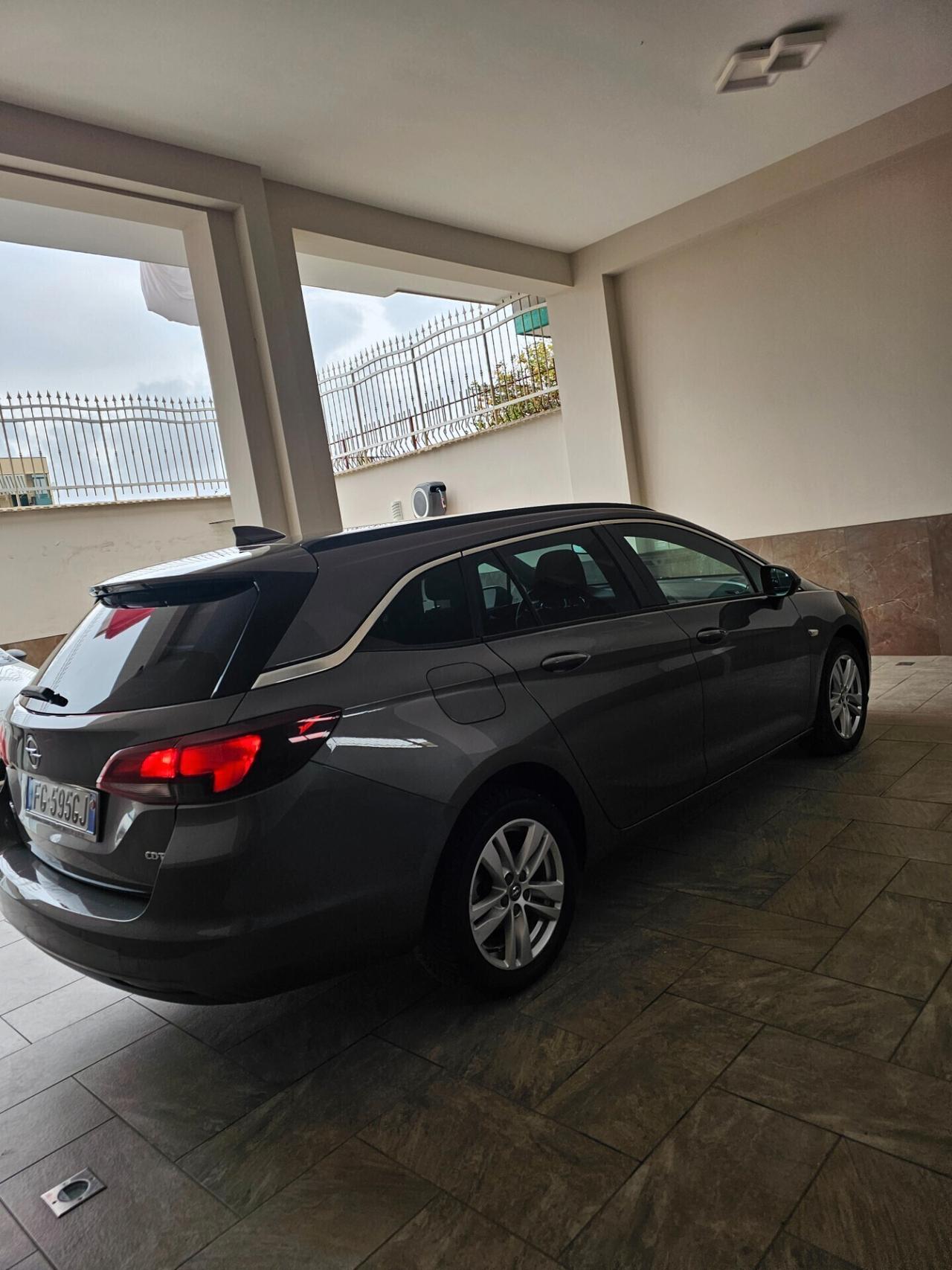 Opel Astra 1.6 CDTI EcoFLEX S&S Sports