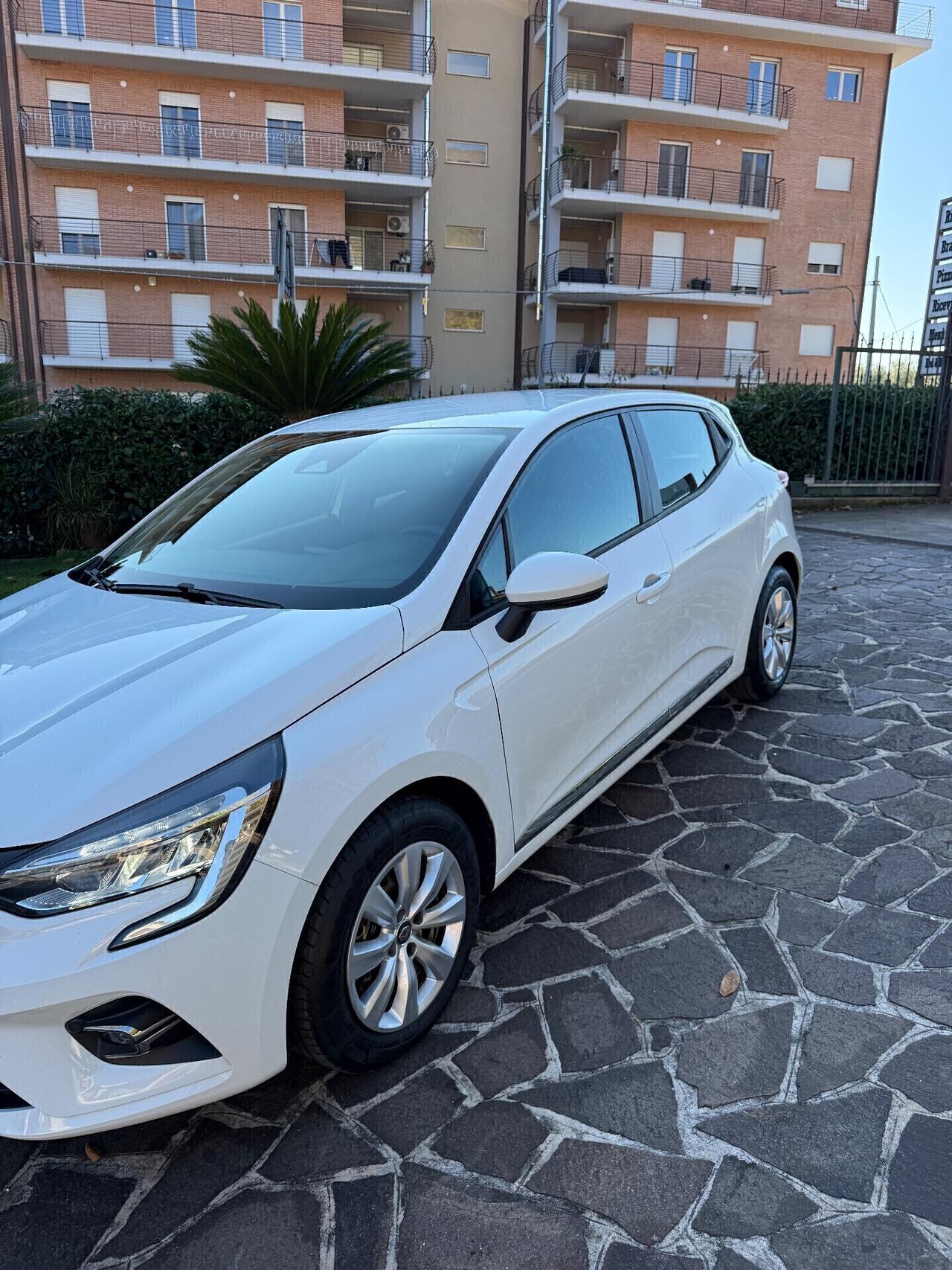 Renault Clio 1.5 Diesel nuovo modello uni proprietario X neo patentati