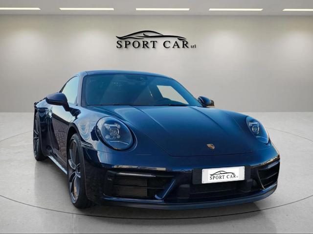 PORSCHE 911 Carrera (992)