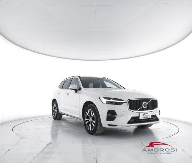 VOLVO XC60 2.0 b4 Momentum Pro auto - PER OPERATORI DEL SETTO