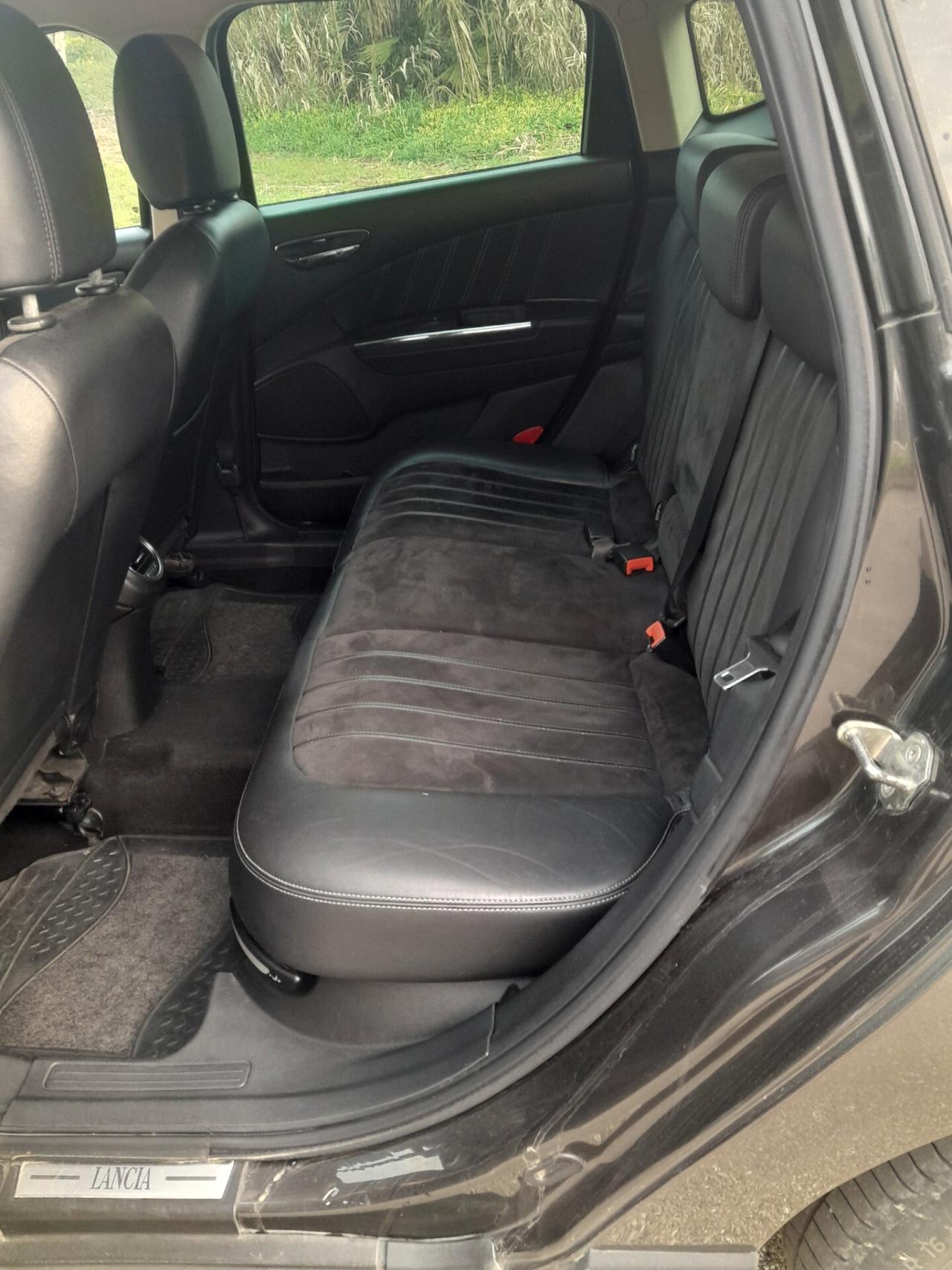 Lancia Delta 1.6 MJT DPF Gold