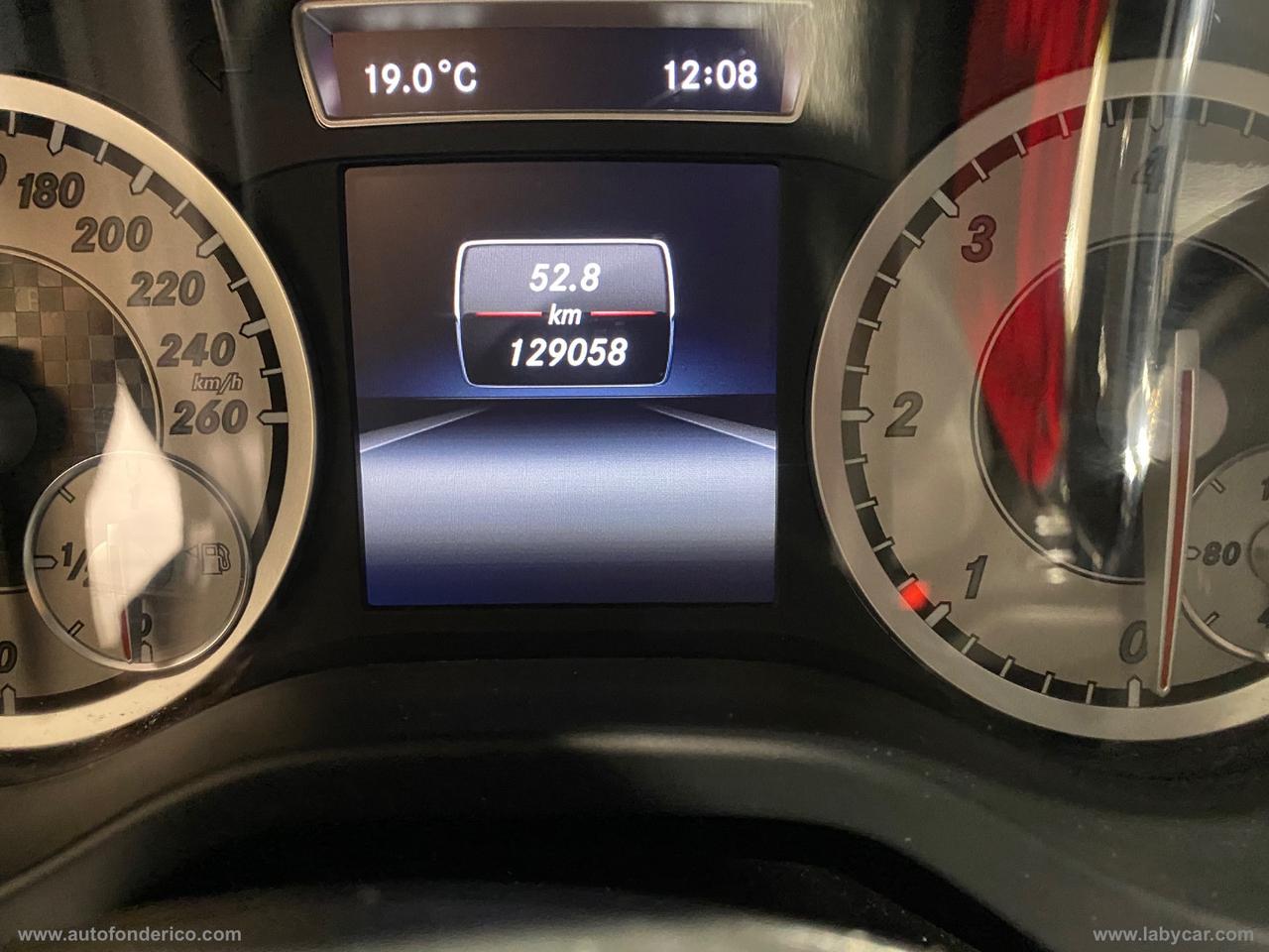 MERCEDES-BENZ A 160 CDI Dark Night Edition