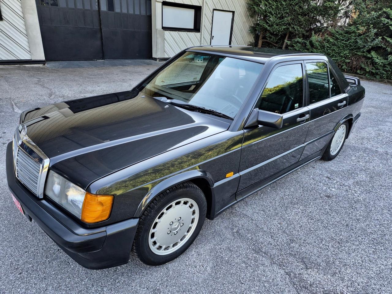 Mercedes-benz 190 2.3 E-16