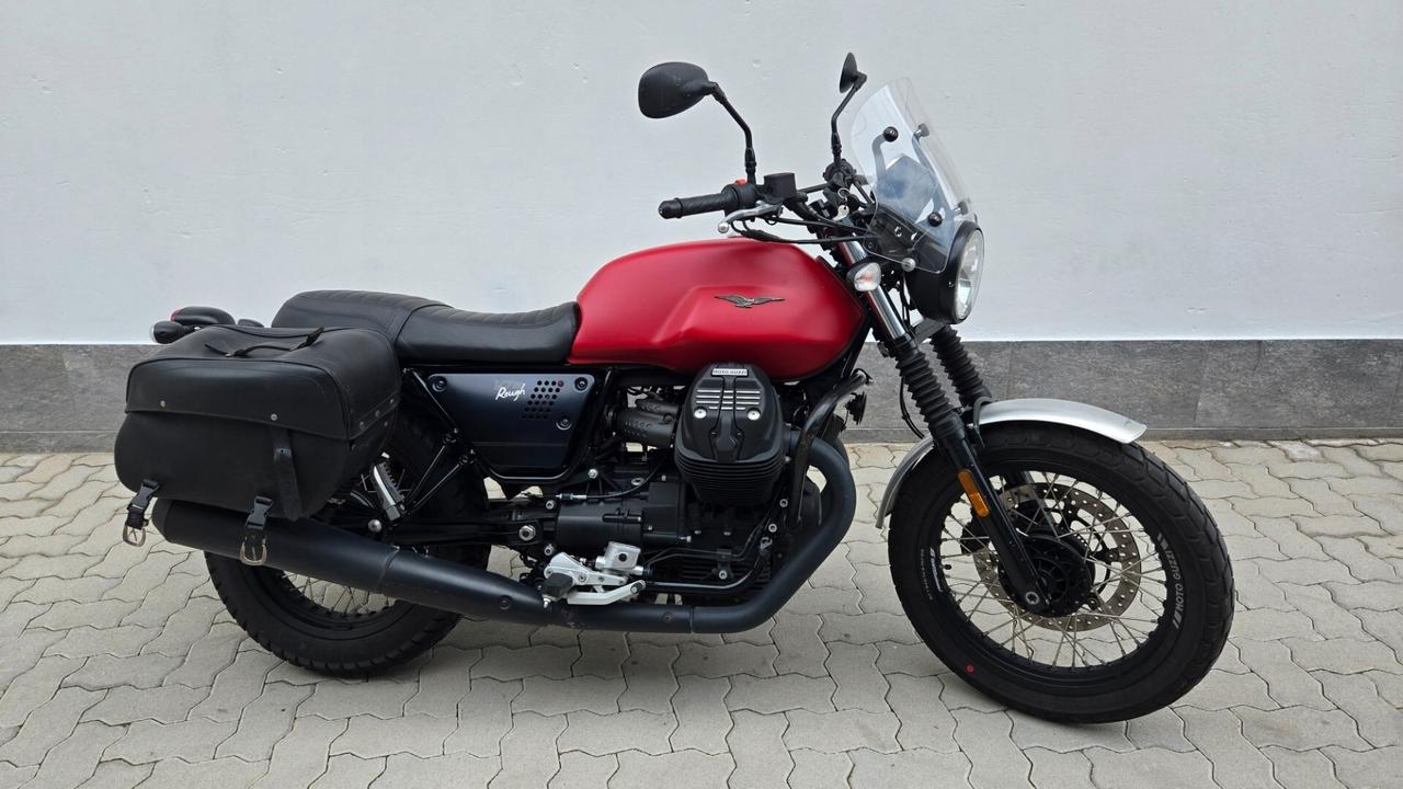Moto Guzzi V7 ROUGH ABS