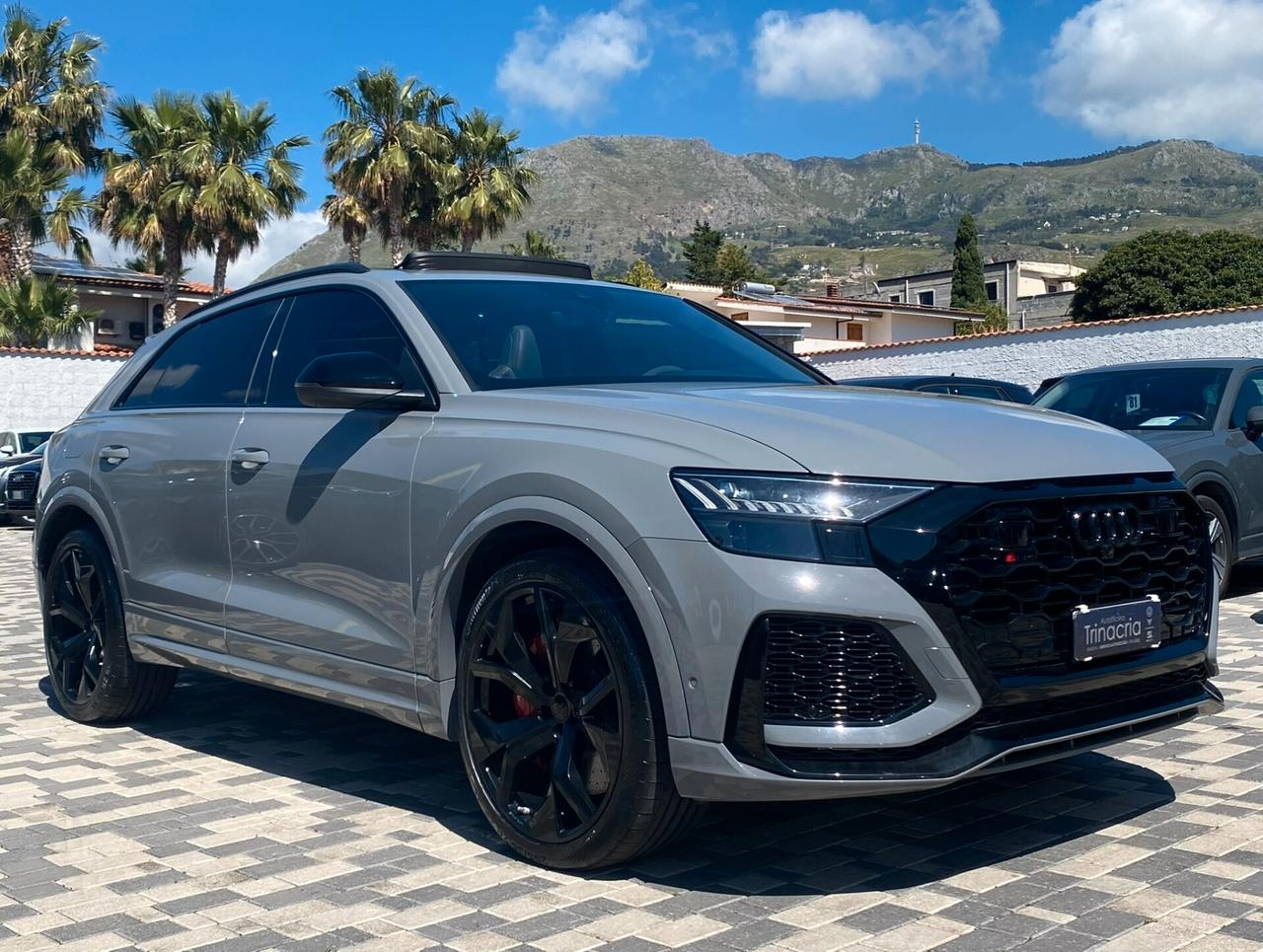 Audi RS Q8 4.0 TFSI 600CV tiptronic mhev quattro
